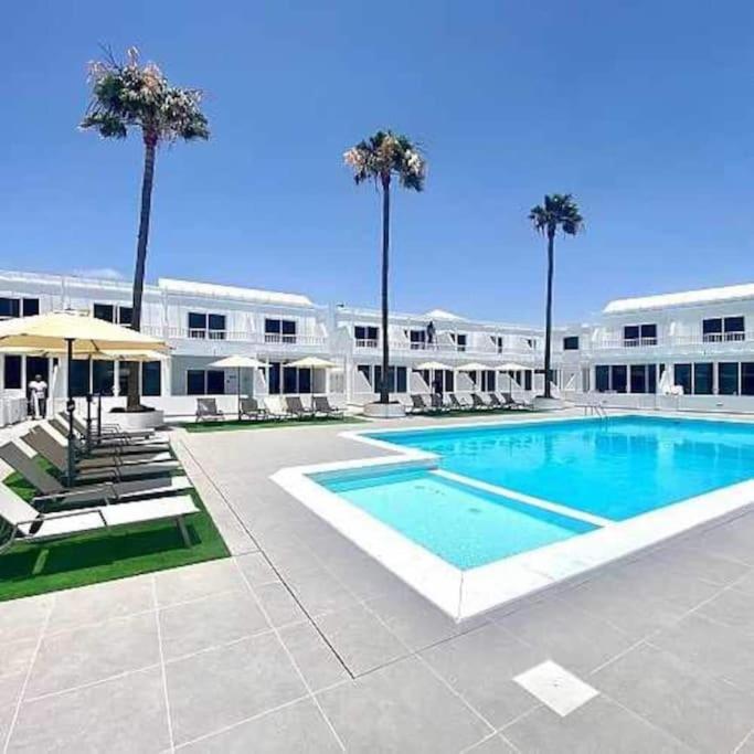 Puerto Del Carmen Airconditioned 2Bed Poolside Apt المظهر الخارجي الصورة