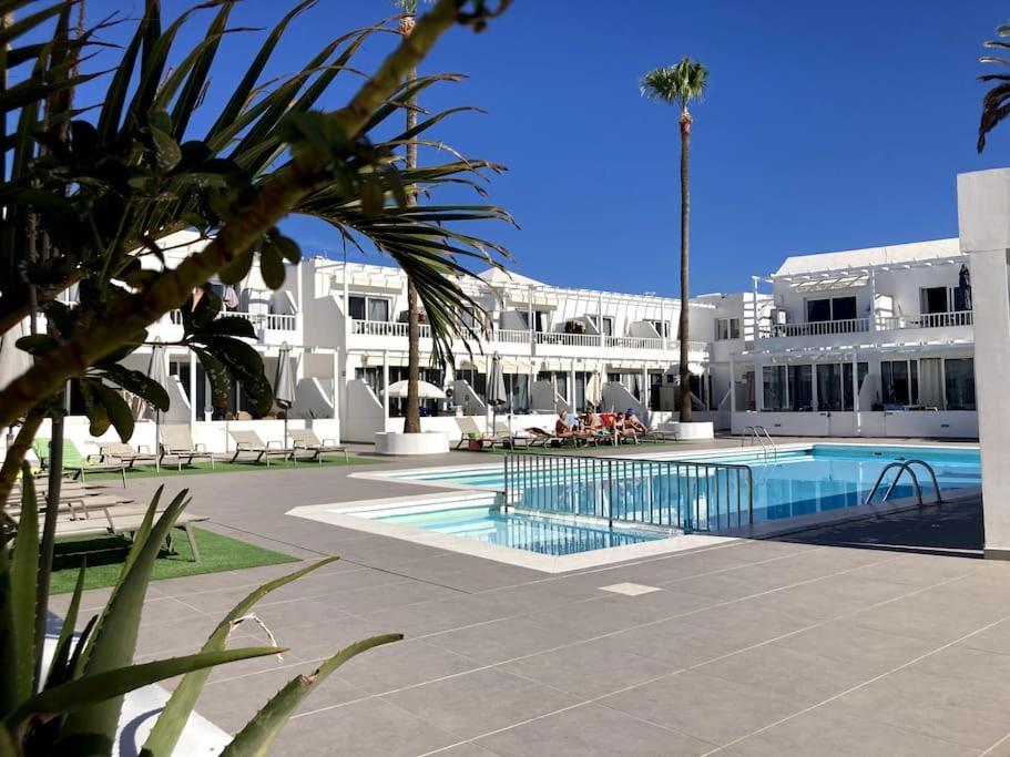 Puerto Del Carmen Airconditioned 2Bed Poolside Apt المظهر الخارجي الصورة